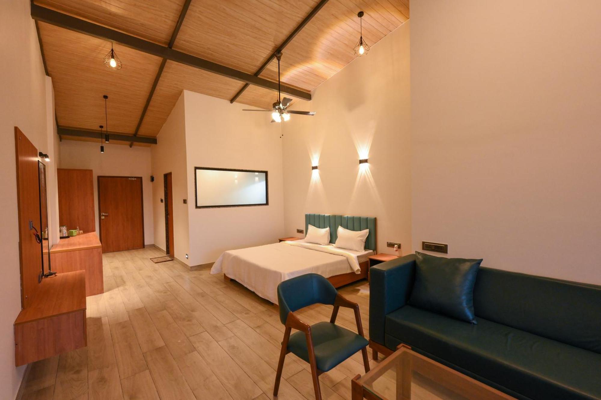 E&G Green Courts Resort At Koroli Hill Station Nászik Kültér fotó